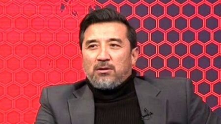 خداداد عزیزی درباره محرومیت بیرانوند: دروازه‌بان خارجی می‌گیریم