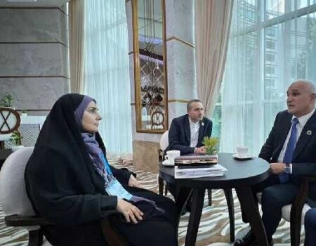 دیدار وزیر راه با معاون نخست وزیر آذربایجان؛ گامی مهم در توسعه همکاری‌های اقتصادی مرزی