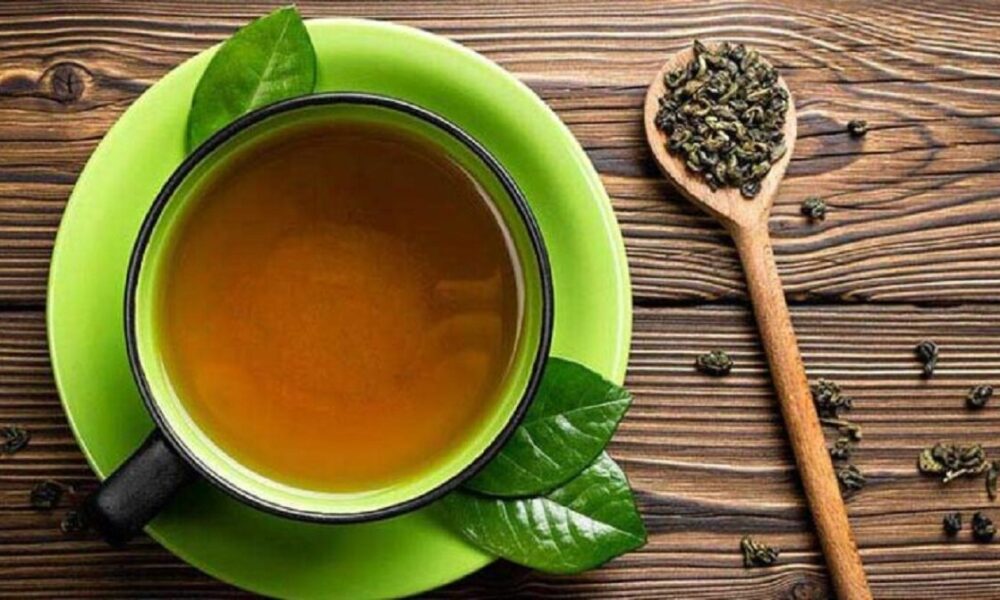 چای سبز چیست و چرا به کاهش وزن کمک می‌کند؟