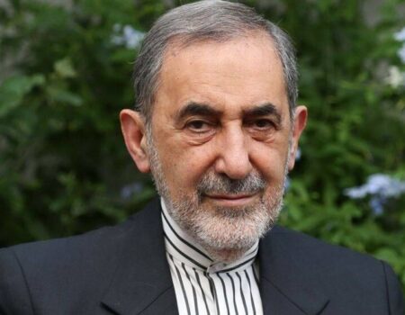 گفت‌وگوی تلفنی ولایتی با نوری المالکی درباره تحولات منطقه و تأکید بر حمایت از جبهه مقاومت