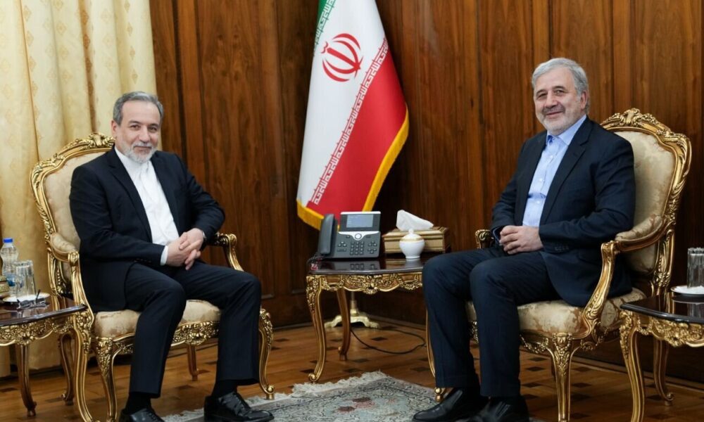 دیدار سفیر ایران در عربستان سعودی با عراقچی