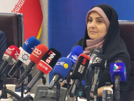 ماموریت فرزانه صادق به مدیرعامل شرکت راه‌آهن برای توسعه قطارهای حومه‌ای