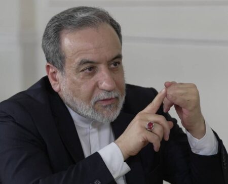 هشدار عراقچی به همتای ارمنستانی درباره راهگذر مرزی