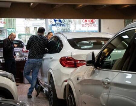 تمدید محدودیت‌های ثبت‌نام خودرو توسط شورای رقابت