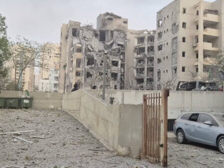 رسانه عبری: حمله موشکی ایران به «بازان» نشان داد تأسیسات زیرساختی در امان نیستند