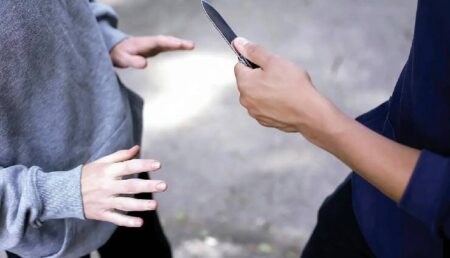 ویدیویی هولناک از خفت‌گیری عجیب در رباط کریم منتشر شد