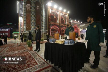 عکس/ آیین غبارروبی ضریح آستان امامزاده صالح(ع)