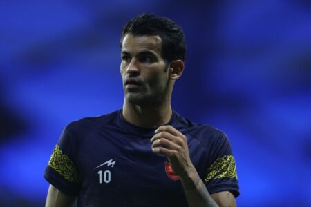 قرارداد این بازیکن جنجالی با استقلال فسخ شد