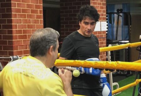 تمرین بوکس همایون شجریان با ضربات خاص! +ویدیو