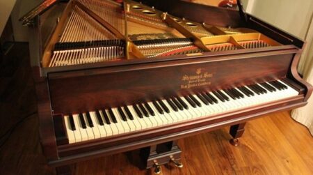 هدیه ۳ میلیاردی مدیر فوتبال ایران برای دخترش لو رفت!