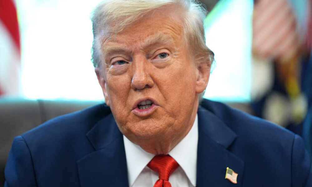 ترامپ چین را به اعمال تعرفه ۲۰۰ درصدی تهدید کرد ترامپ چین را به اعمال تعرفه ۲۰۰ درصدی تهدید کرد