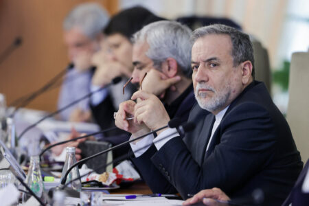 عراقچی خطاب به همتایان اروپایی: ایران به نحو مقتضی به اقدام غیرقانونی شما پاسخ خواهد داد