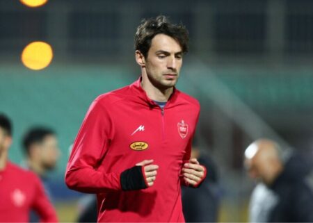 گولسیانی رسماً بازیکن سپاهان شد