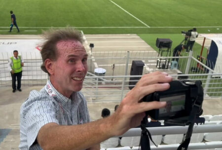 ویدیو| حرکات عجیب گزارشگر آمریکایی در دیدار ایران و هند سوژه شد