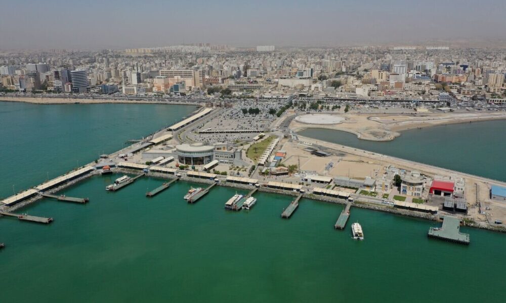 افزایش ظرفیت بندرهای کشور به ۳۰۰ میلیون تن / اتصال ریلی بندر چابهار به شبکه سراسری راه‌آهن