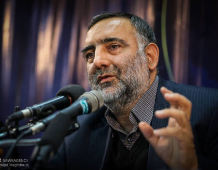 آقای جوادی! دماسنج اتاق‌تان خراب است