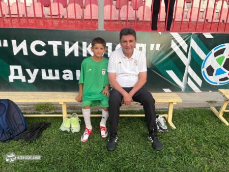 قلعه‌نویی با این حرکت کودک تاجیکی را سورپرایز کرد +ویدیو