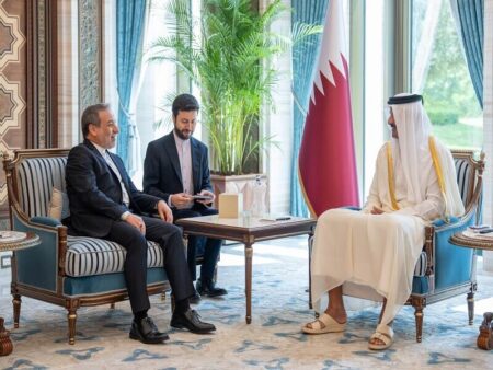 امیر قطر پیام پزشکیان را دریافت کرد
