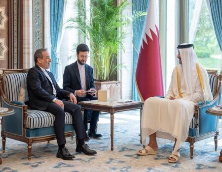 امیر قطر پیام پزشکیان را دریافت کرد
