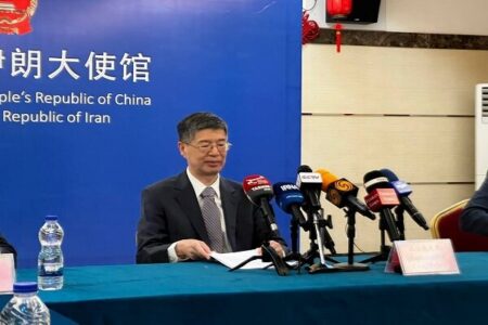 پکن توسعه روابط با تهران را در اولویت سیاست خارجی خود قرار داده است پکن توسعه روابط با تهران را در اولویت سیاست خارجی خود قرار داده است