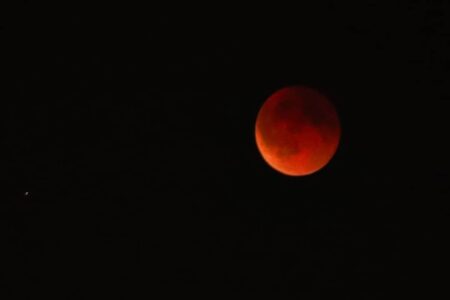 ماه گرفتگی در تهران