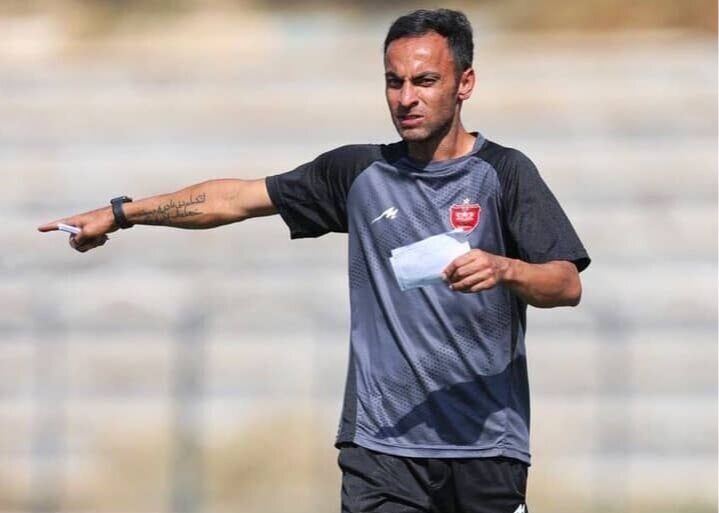سرمربی پرسپولیس: شکست در دربی حق استقلال بود!