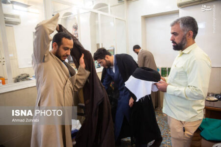 عمامه گذاری طلاب در روز میلاد پیامبر اکرم(ص) در قم