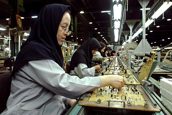 ناقوس فروپاشی آتیه اقتصادی زنان مجرد به صدا درآمد
