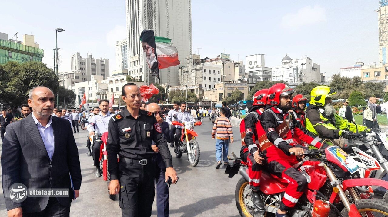 تصاویر تشییع باشکوه آتش‌نشان جوان مشهدی!