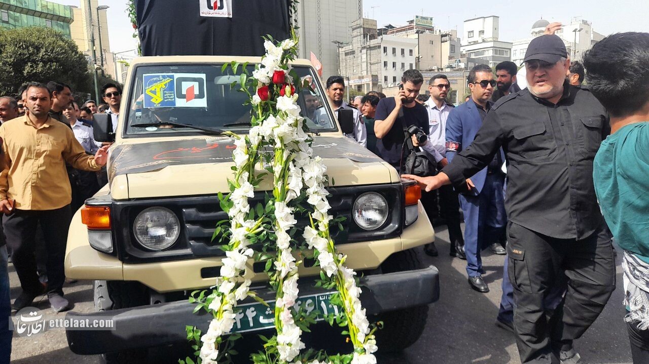تصاویر تشییع باشکوه آتش‌نشان جوان مشهدی!