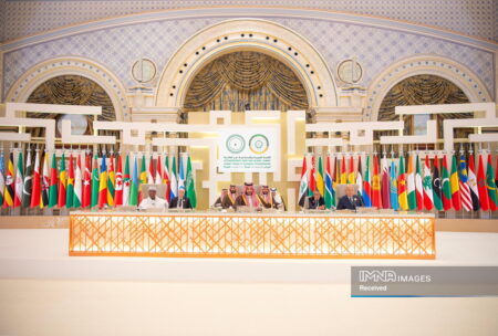 جهان اسلام در آستانه بیداری یا تکرار خواب‌زدگی؟