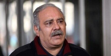 محمد کاسبی:از کمر به پایین توان حرکت ندارم/رضا پهلوی نمی‌تواند در ایران حمام خون راه بیندازد