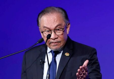 روابط تجاری و دیپلماتیک با اسرائیل باید قطع شود