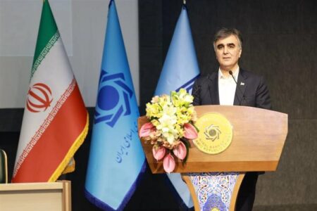 مثبت شدن متغیرهای کلان اقتصادی کشور در نیمه دوم سال / توزیع عادلانه تسهیلات و تأمین مالی