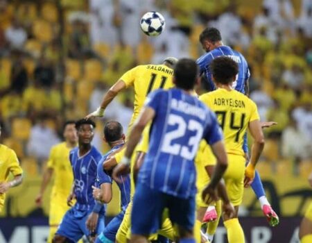 چرا دو بازیکن استقلال به ایران برنگشتند؟