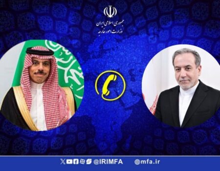 توافق دفاعی عربستان با پاکستان؛ محور رایزنی تلفنی بن‌فرحان-عراقچی