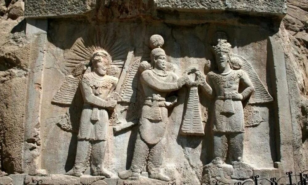 آثار تاریخی ساسانیان در «داراب» فارس تاراج می‌رود