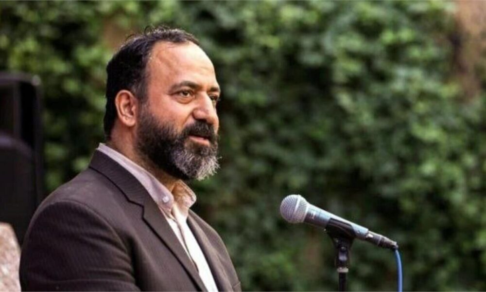 چه کسی «پوست موز» زیر پای مدیر بی‌عفت ارشاد گیلان انداخت؟