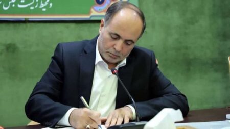 همواره می توان در سنگر تولید و کشاورزی حماسه‌آفرینی کرد