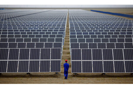 یکی از بزرگترین نیروگاه‌های خورشیدی صنعت پتروشیمی کشور کلنگ‌زنی شد