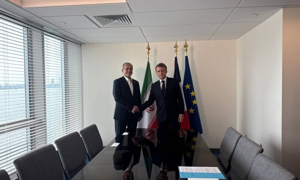 روسای جمهور ایران و فرانسه دیدار کردند