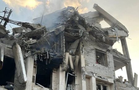 برای بازسازی خسارت‌های جنگ ۱۲ روزه کمک کنید