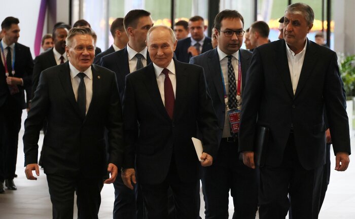 اسلامی: سفر به روسیه، سازنده بود/ آنچه پوتین درباره همکاری اتمی با ایران گفت اسلامی: سفر به روسیه، سازنده بود/ آنچه پوتین درباره همکاری اتمی با ایران گفت + فیلم