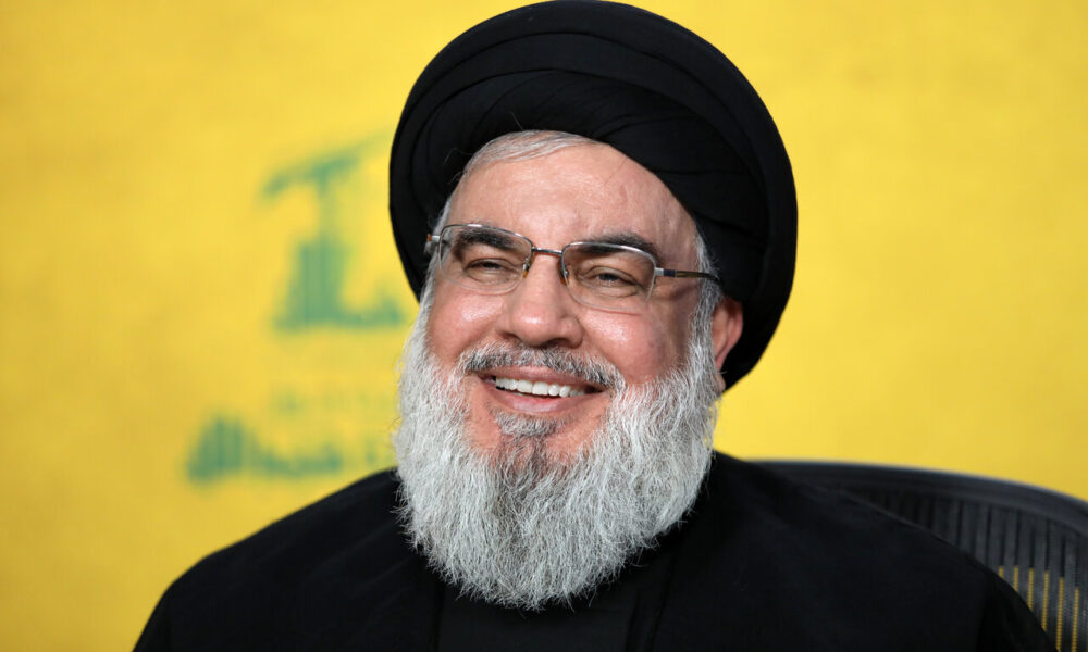 یک سال بعد، لبنان هنوز با یاد نصرالله نفس می‌کشد