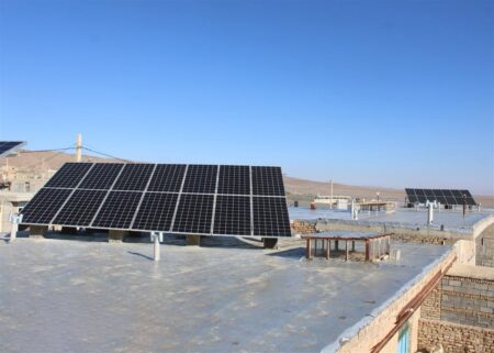 امکان برخورداری مشترکان خانگی از برق خورشیدی با نصب اینورترهای هیبریدی