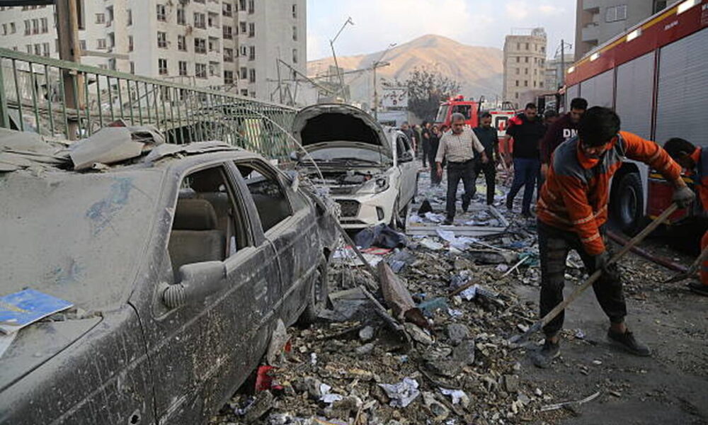 روایت ناگفته‌ای از جنگ ۱۲ روزه؛ مردان و زنانی که تا پای جان برای ایران ایستاده‌اند