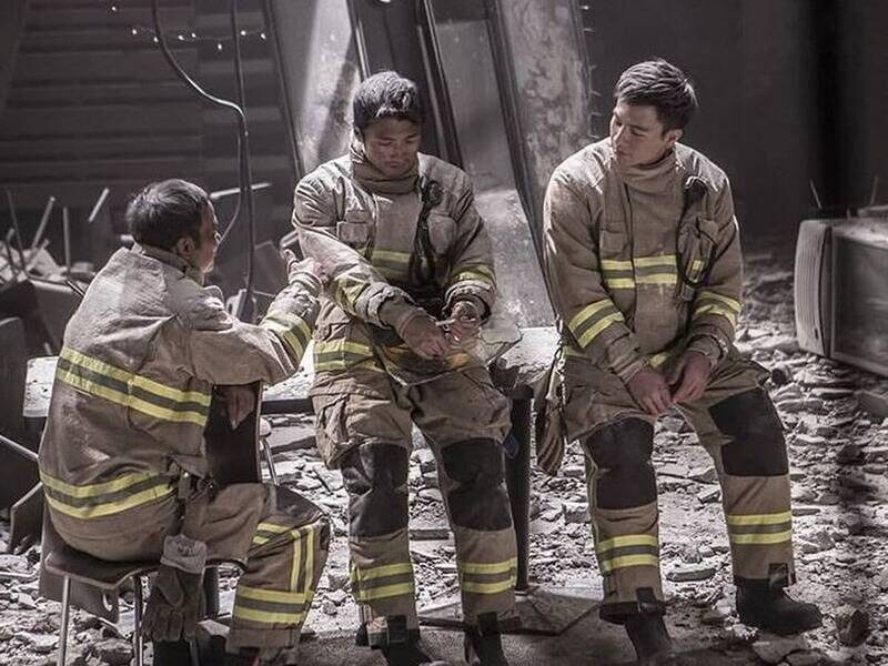 همزمان با روز آتش نشانی/هیجان در دل شعله‌ها با «جدال در تاریکی»