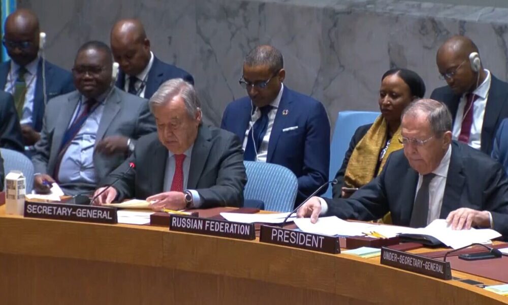 نامه لاوروف به گوترش: بازگشت قطعنامه‌های تحریمی علیه ایران غیرقانونی است