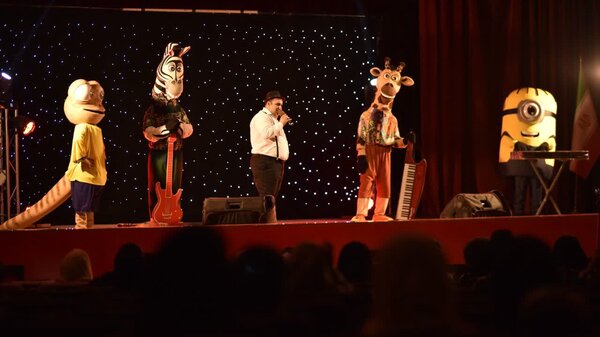 در طنازی‌ها نباید از خطوط قرمز عبور کرد