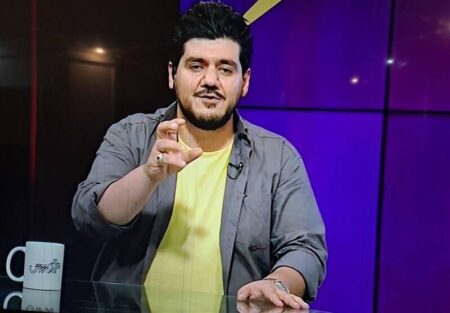 مجری تلویزیون از متلک به استقلال عذرخواهی کرد مجری تلویزیون از متلک به استقلال عذرخواهی کرد
